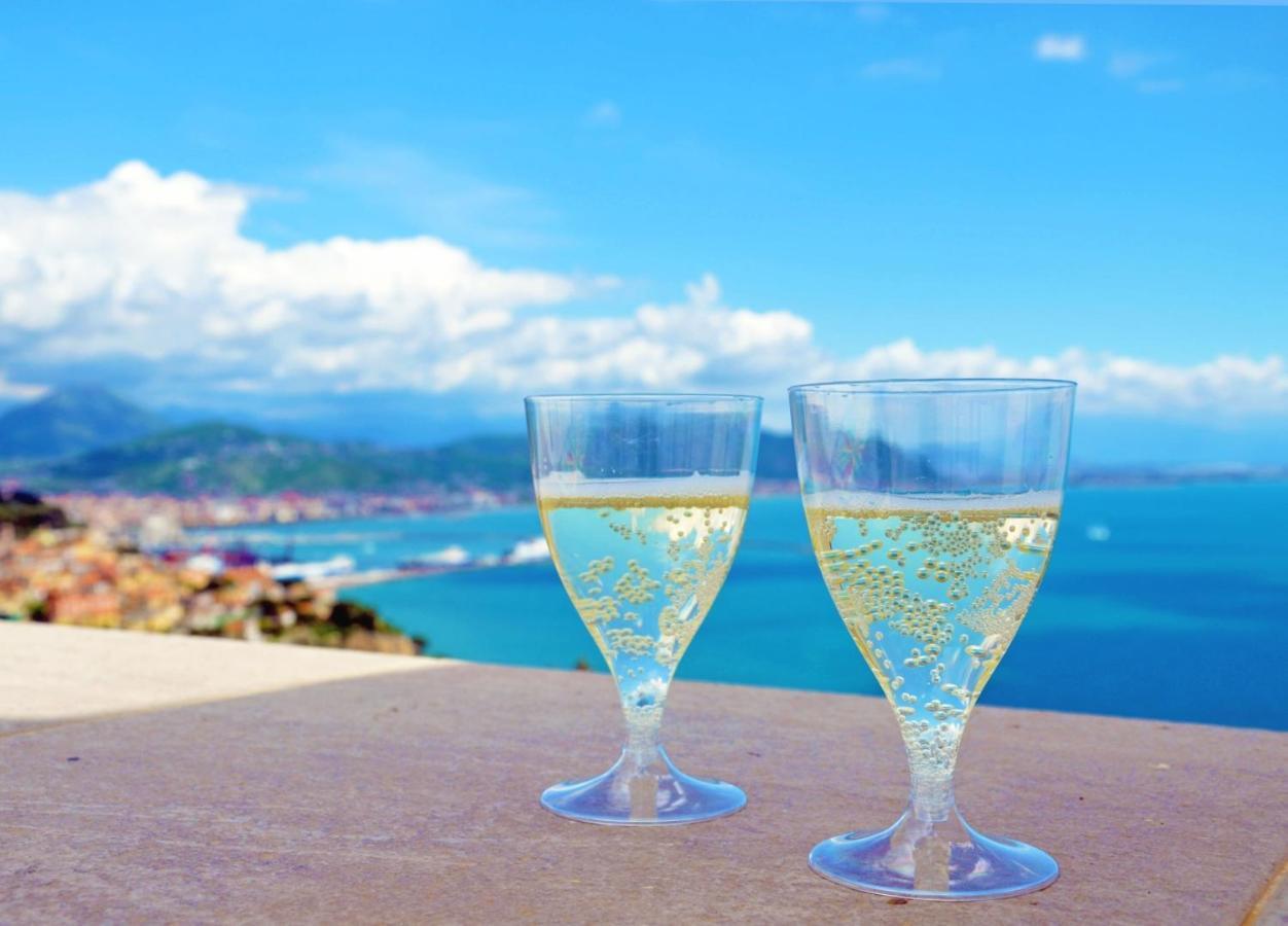 Appartement La Terrazza Sul Blu -Vista Mare- à Vietri Extérieur photo